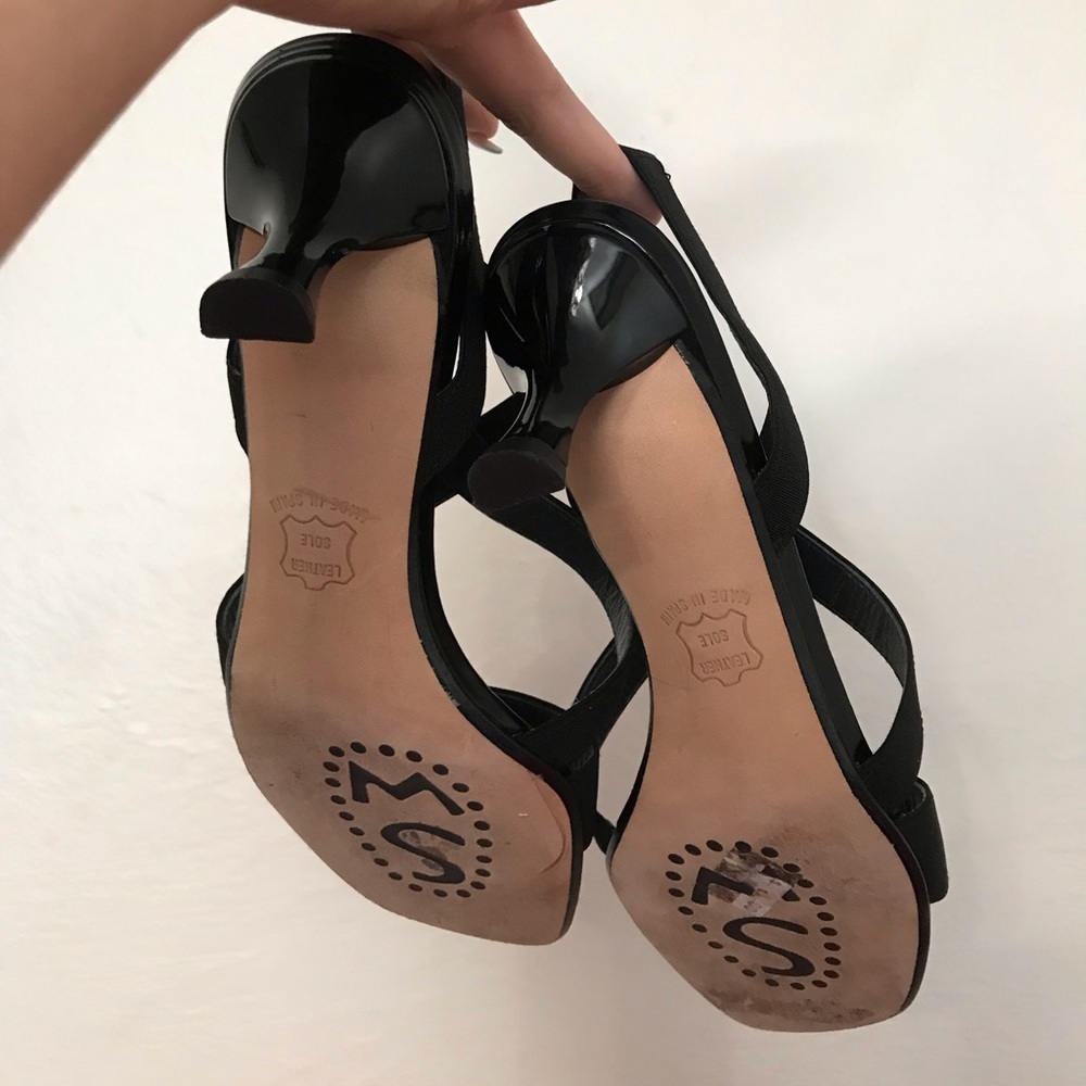 SOLD💕Stuart Weitzman Black Strappy Sandals